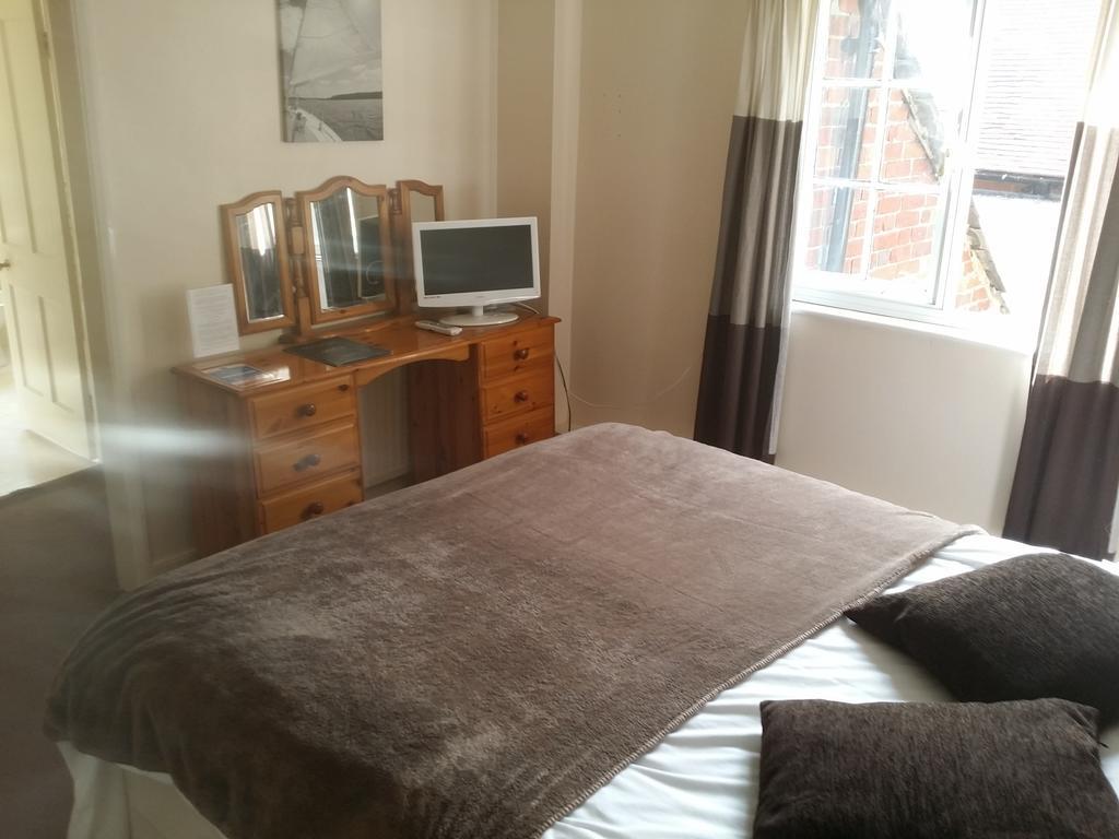 The Bull Hotel Downton (Wiltshire) Quarto foto